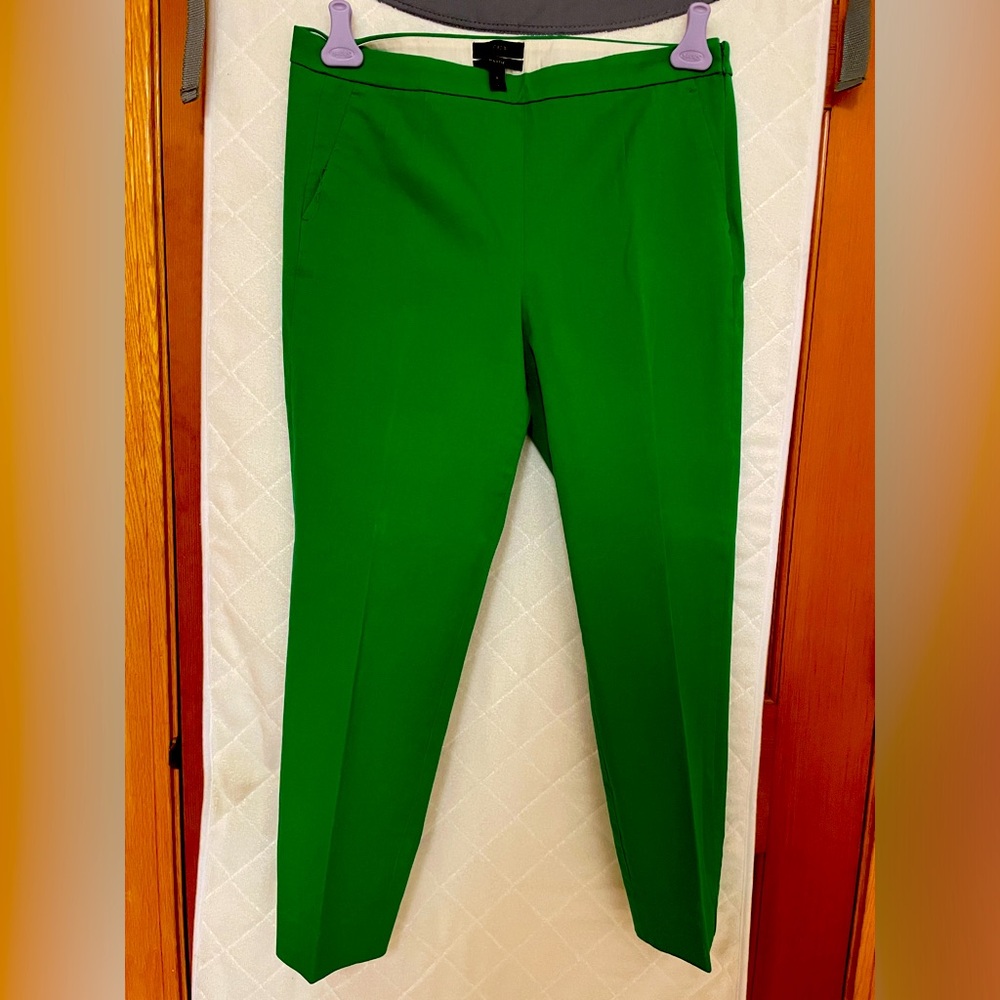 J.Crew Mattie pants; tapered legs; side zip; slant pocket; Machine wash